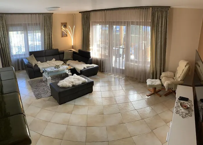 Vicky's House